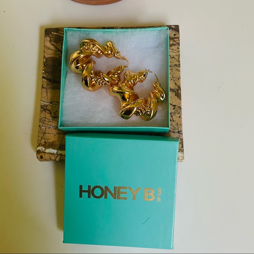 Gold earrings